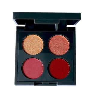 KAB Cosmetics  - Eyeshadow Quad - Amazing Colors